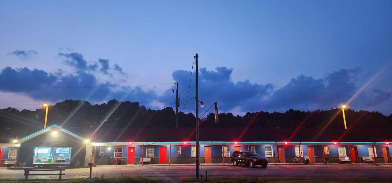 Relax Inn Rural Retreat- Marion - Atkins エクステリア 写真